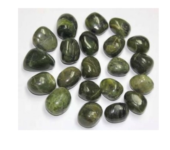 Lihvitud Jadeiit / Nefriit (Kanada) (3062)