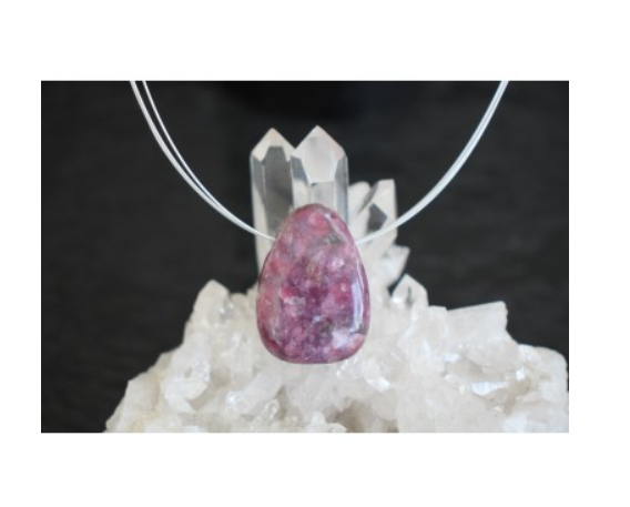 Lihvitud Lepidoliit, auguga (2981)