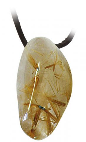 Rutiilikvartsi sivuttaisella reiällä