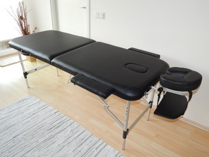 Kaheosaline kaasaskantav massaažilaud (must)  -  Lõpumüük!