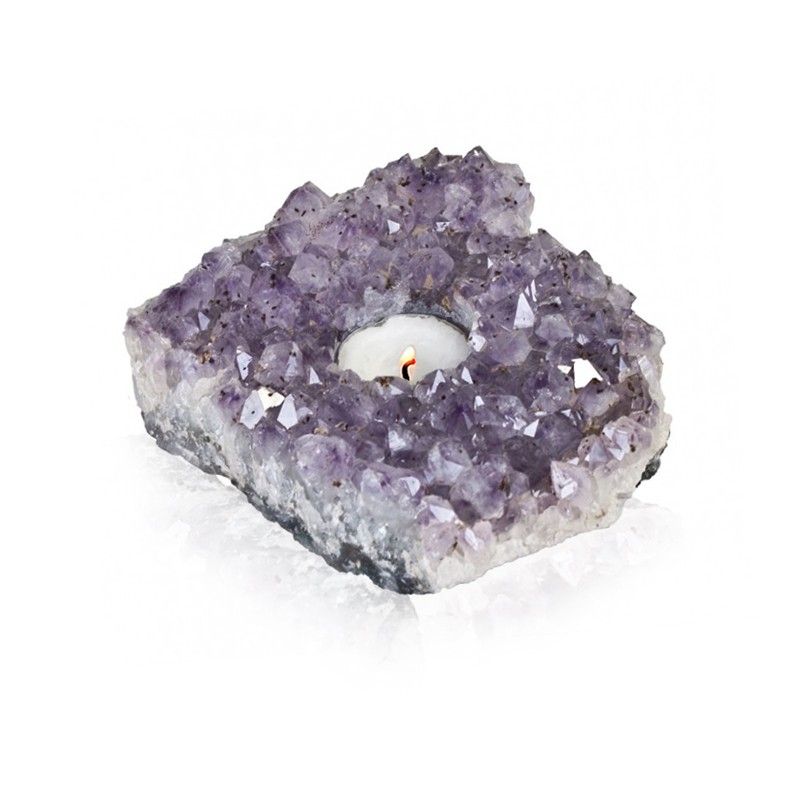 Teeküünla alus, Ametüst kristallid (1548)